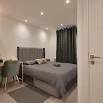 Bricklane Apartment